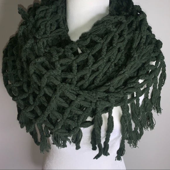 Altar’d State infinity scarf - Picture 2 of 4